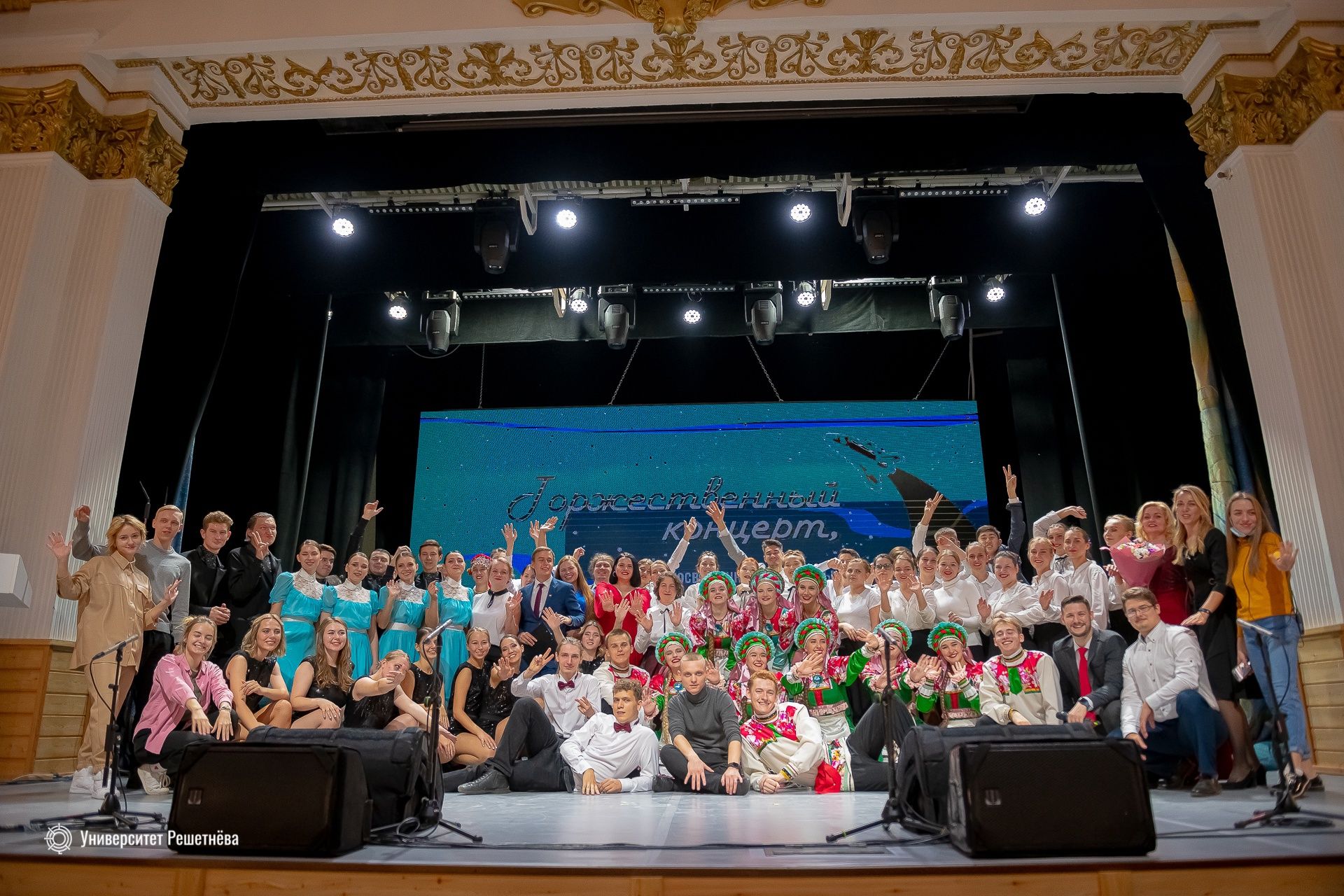 Odoo изображение и текстовый блок