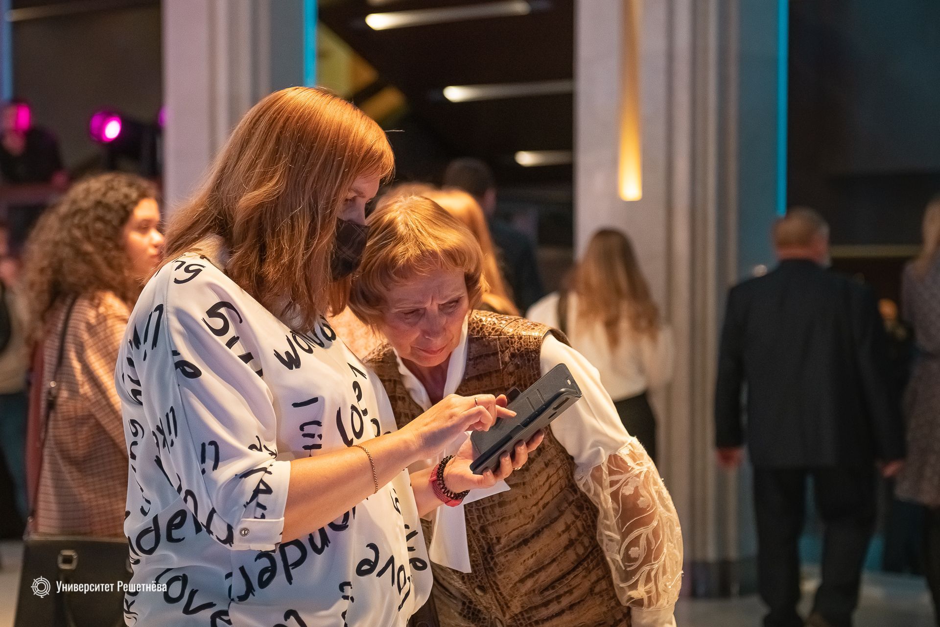 Odoo изображение и текстовый блок